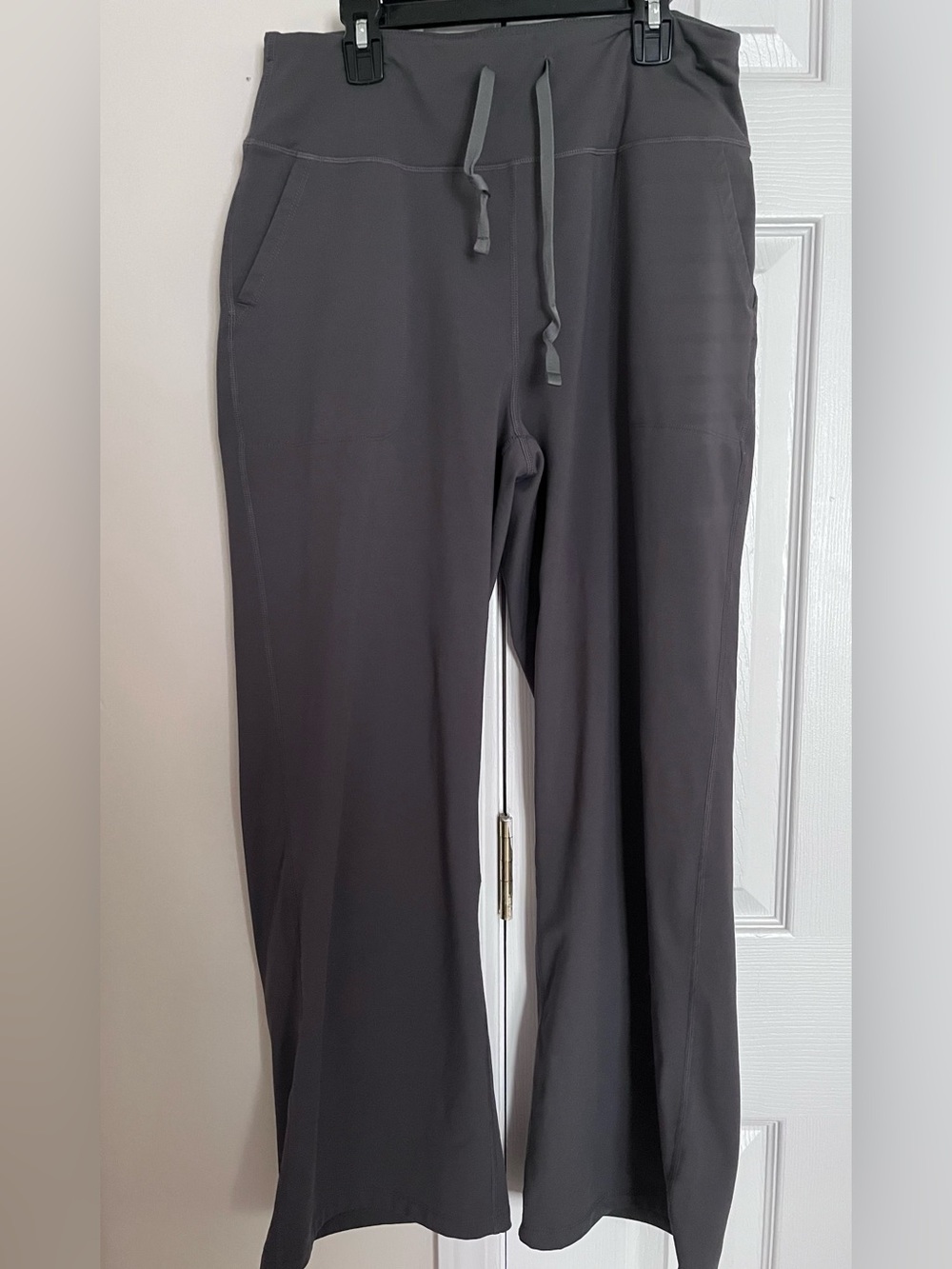 Women’s Willet Taupe Drawstring Joggers with Pocket Detail Size Large